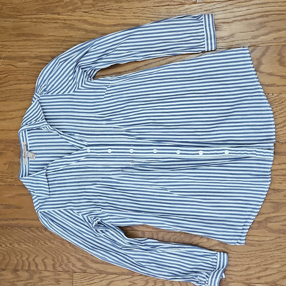 American Rag Blue & White Button Down Pin tuck Long Sleeve Shirt Size M